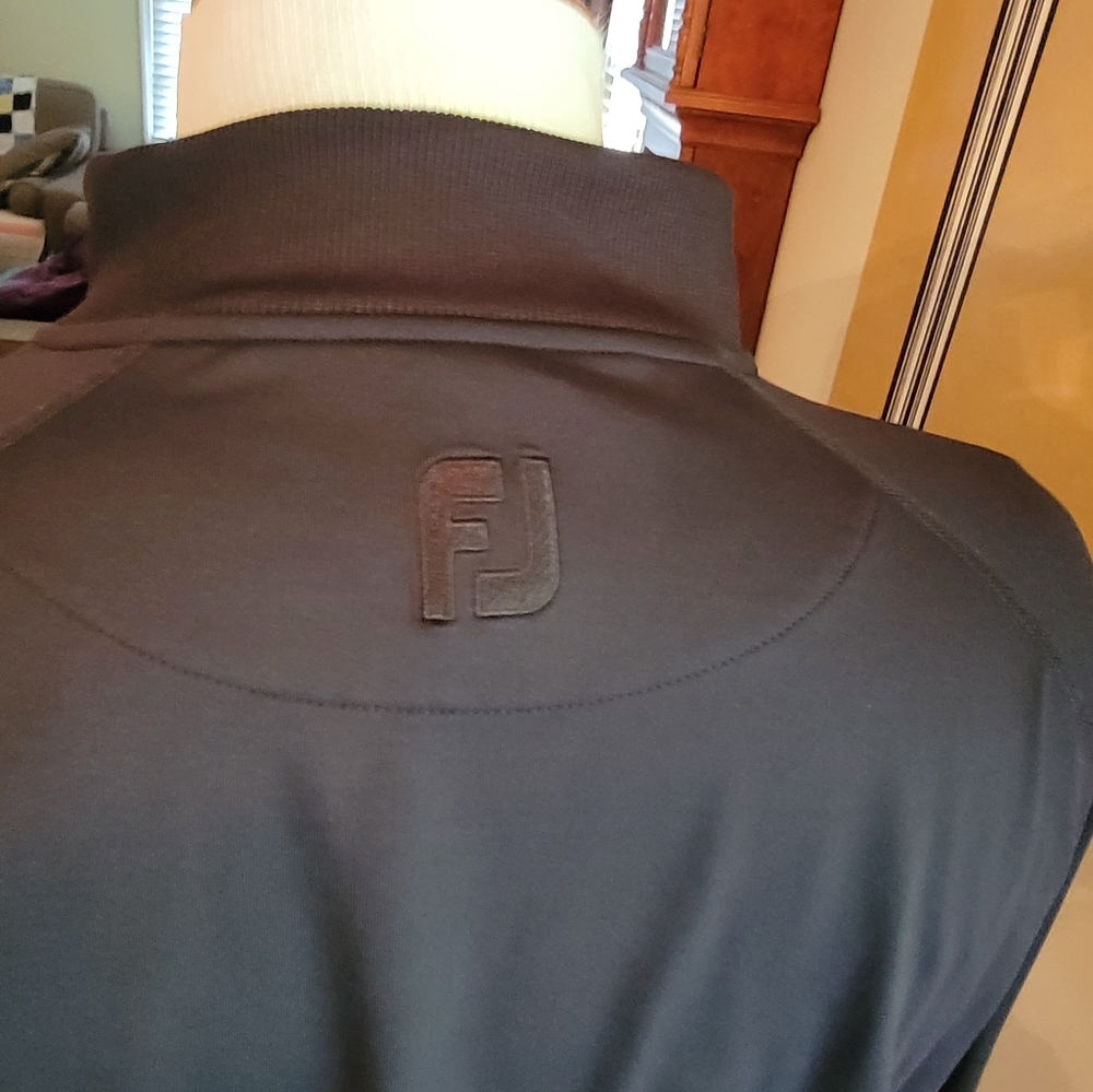 Footjoy Pullover - image 4